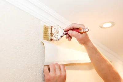 Pose de papier peint à Fussey — revêtements muraux et toiles de verre